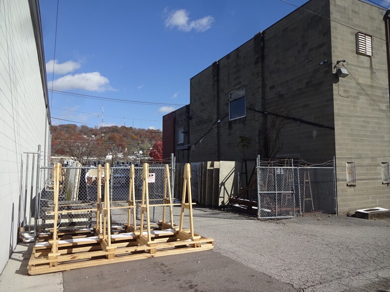 More Photos Of 1605 4th Ave, Charleston Industrial For Sale