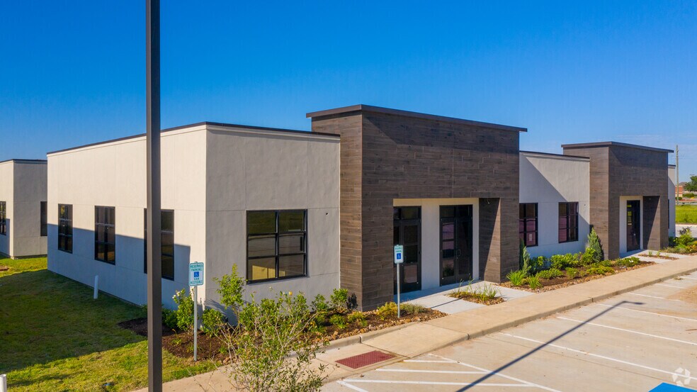 More Photos Of 8118 Fry Rd, Cypress Office For Sale