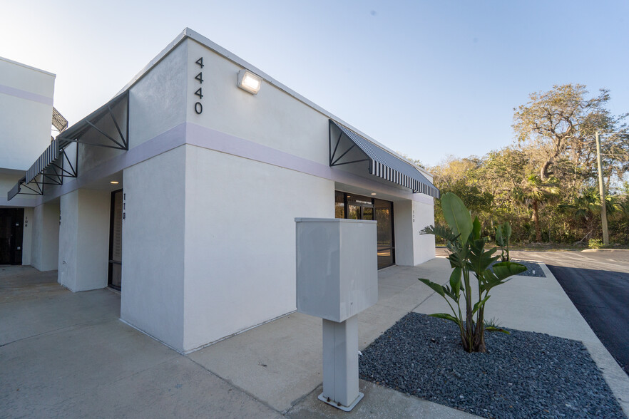 More Photos Of 4440 N Oceanshore Blvd, Flagler Beach Office For Sale