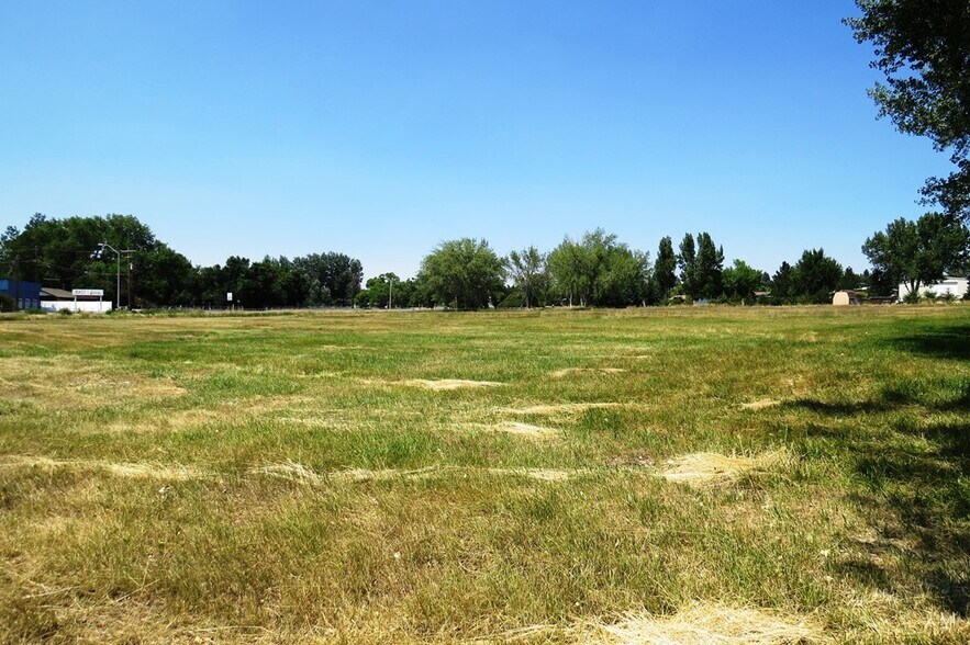 More Photos Of 3402 W Main, Riverton Land For Sale