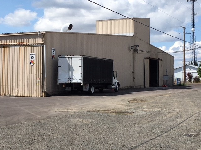 More Photos Of 32080 Old Highway 34, Tangent Industrial For Lease