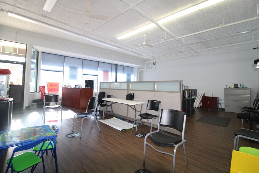 More Photos Of 483 Belmont Ave, Springfield Freestanding For Lease