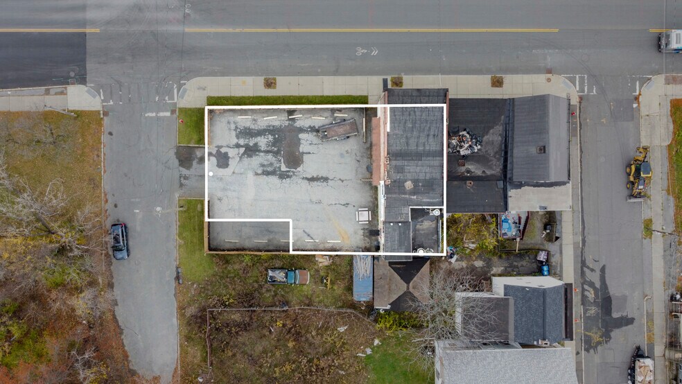 More Photos Of 1118 Broadway, Albany Bar For Sale