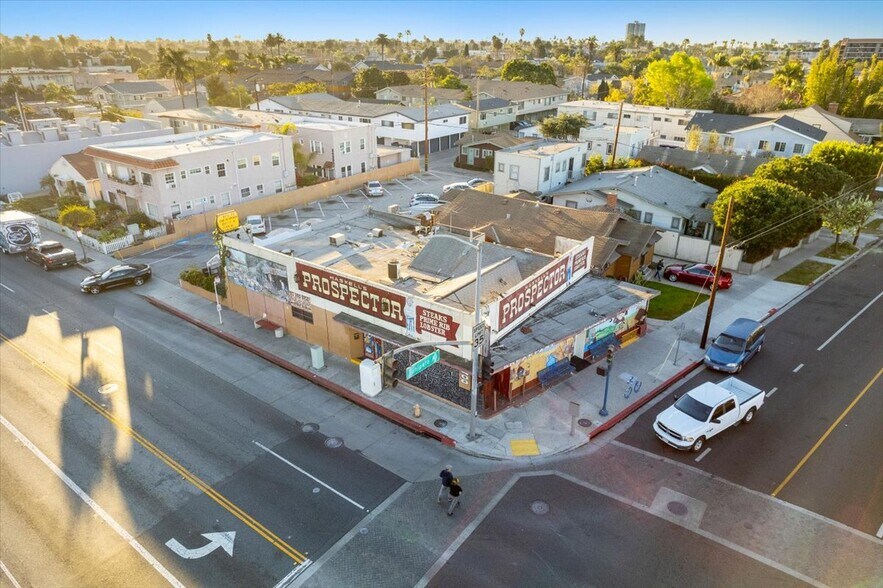 More Photos Of 2400 E 7th St, Long Beach Restaurant For Sale