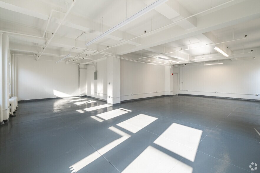 Photo of 16th Floor Ste 