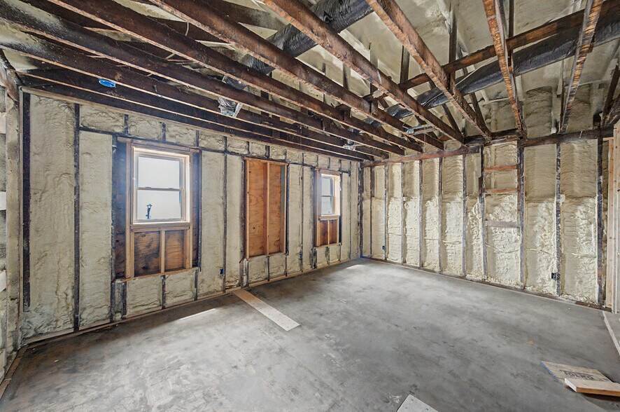 More Photos Of 726 12th St, Belle Plaine Specialty For Sale
