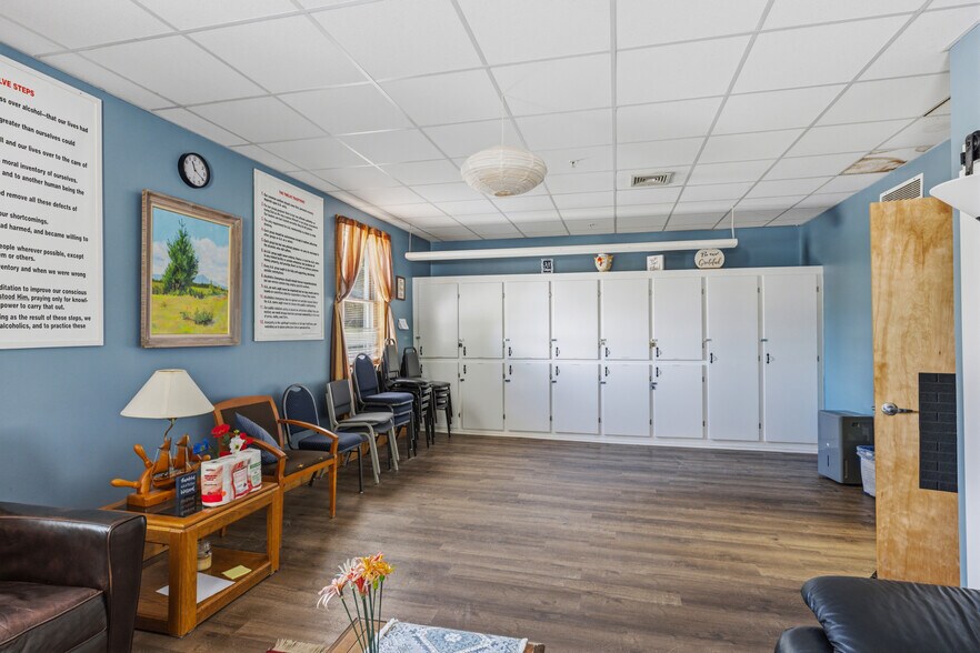 More Photos Of 36 Carpenter Street St, Keene Office For Sale