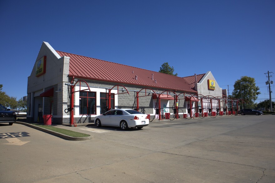 Primary Photo Of 1565 N Germantown Pky, Cordova Carwash For Sale