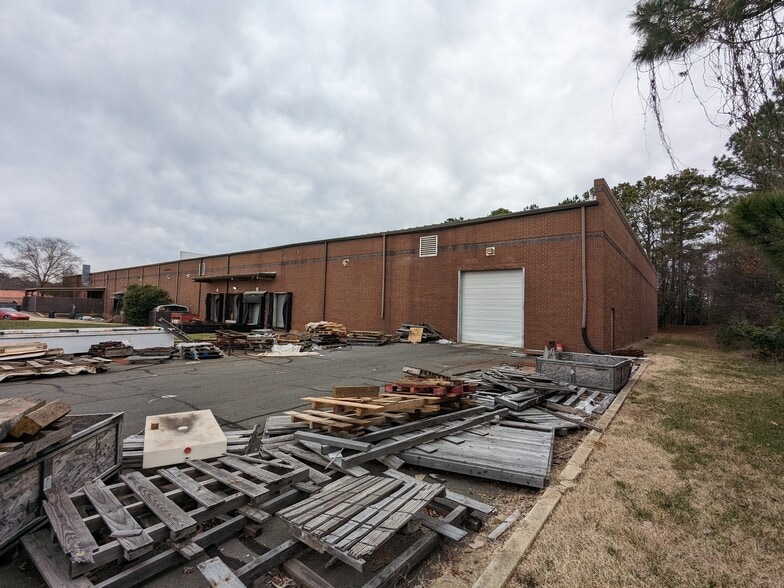 More Photos Of 467 Lakeshore Pky, Rock Hill Distribution For Lease