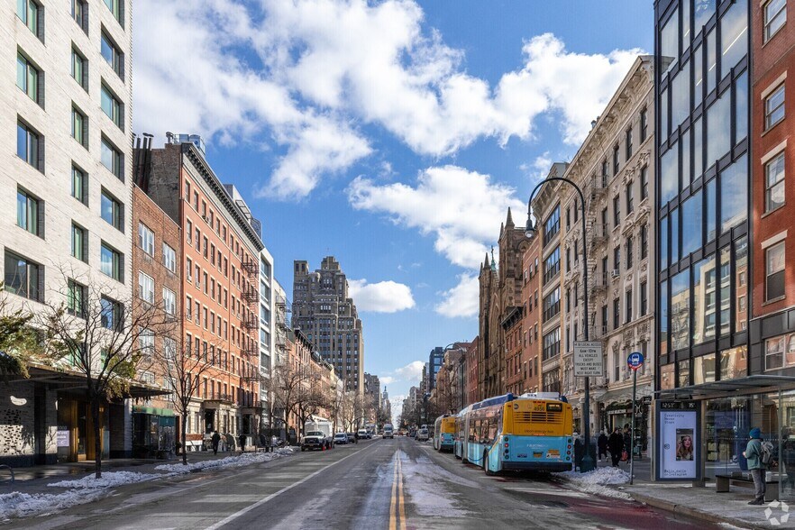 More Photos Of 345 W 13th St, New York Apartments For Lease