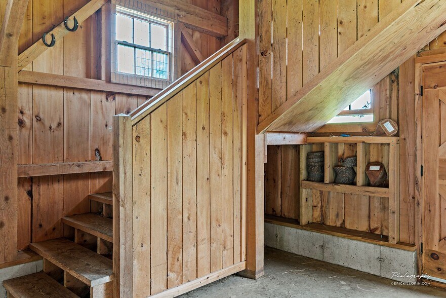 More Photos Of 16 Sterling Dr, Craftsbury Common Specialty For Sale