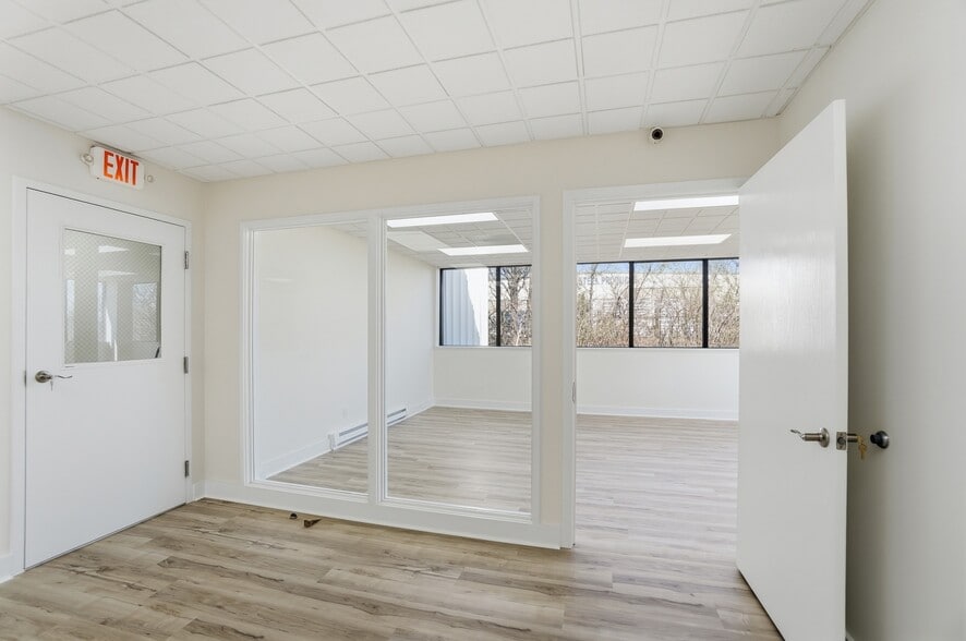 More Photos Of 1550 Magnolia Dr, Cincinnati Warehouse For Lease