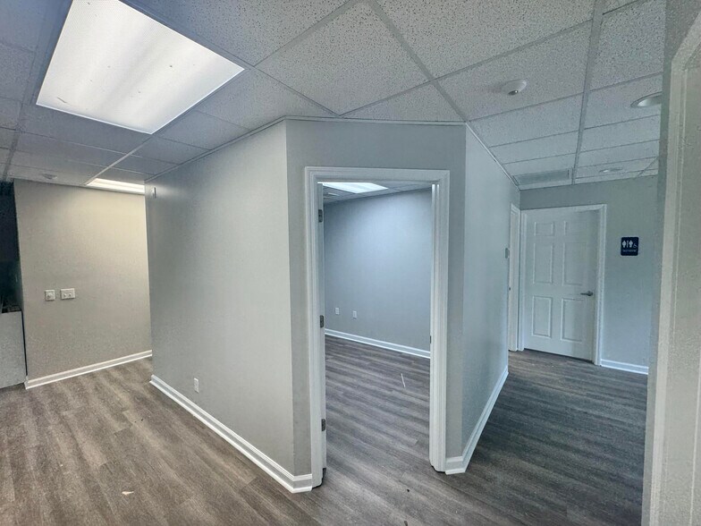More Photos Of 1911 Buford Blvd, Tallahassee Medical For Lease