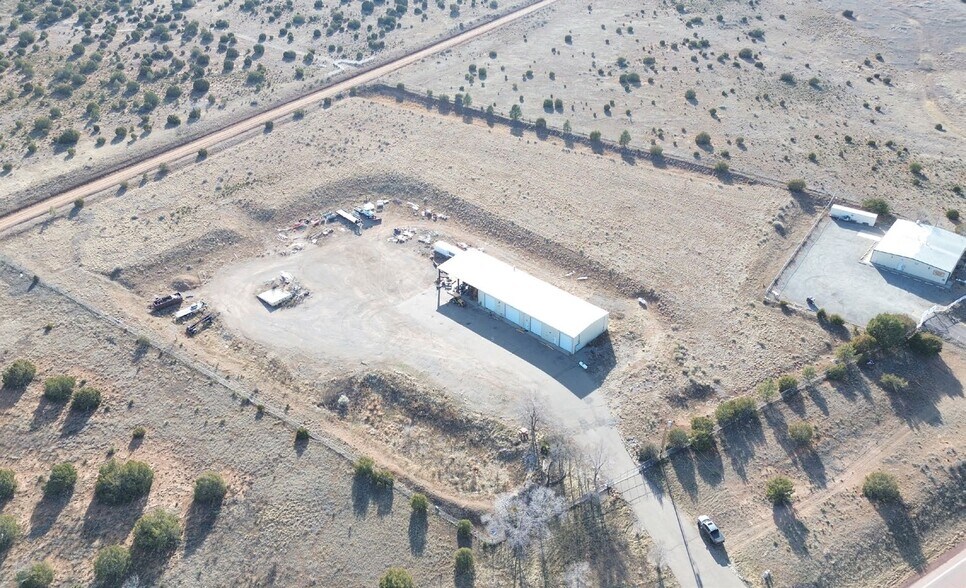 More Photos Of 1410 Old US Highway 66, Edgewood Warehouse For Lease