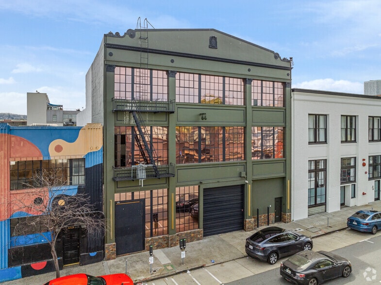 More Photos Of 460-464 9th St, San Francisco Loft Creative Space For Lease