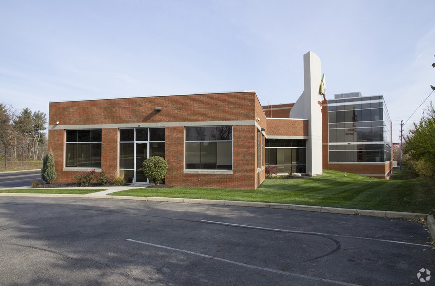 More Photos Of 2221 Schrock Rd, Columbus Office For Lease
