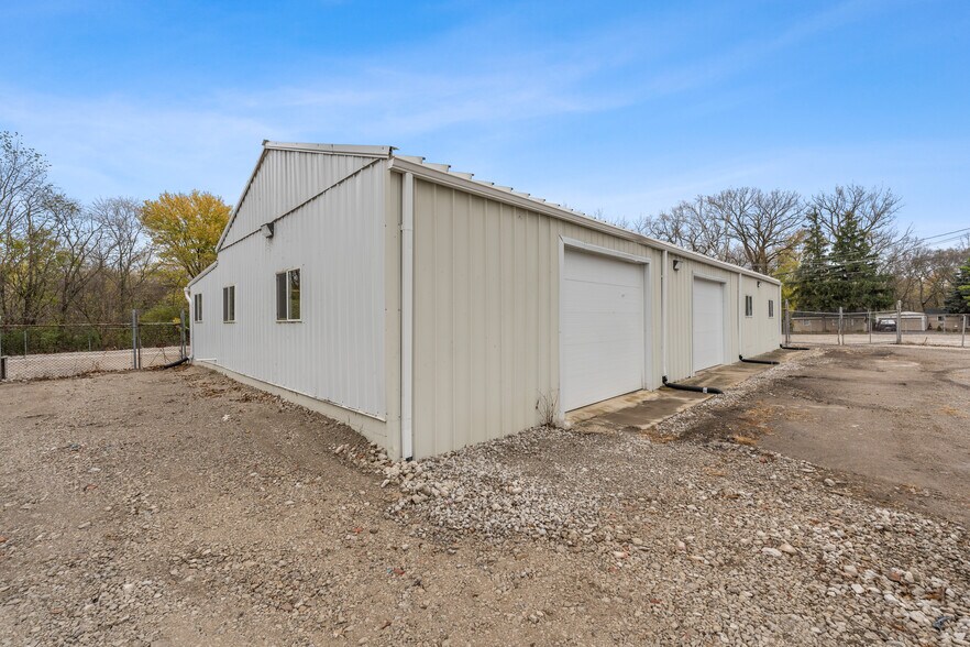More Photos Of 22840 Canal Rd, Circleville Warehouse For Sale