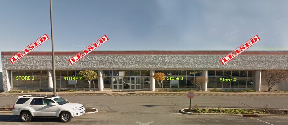 Primary Photo Of 200-400 N Galleria Dr, Middletown Unknown For Lease