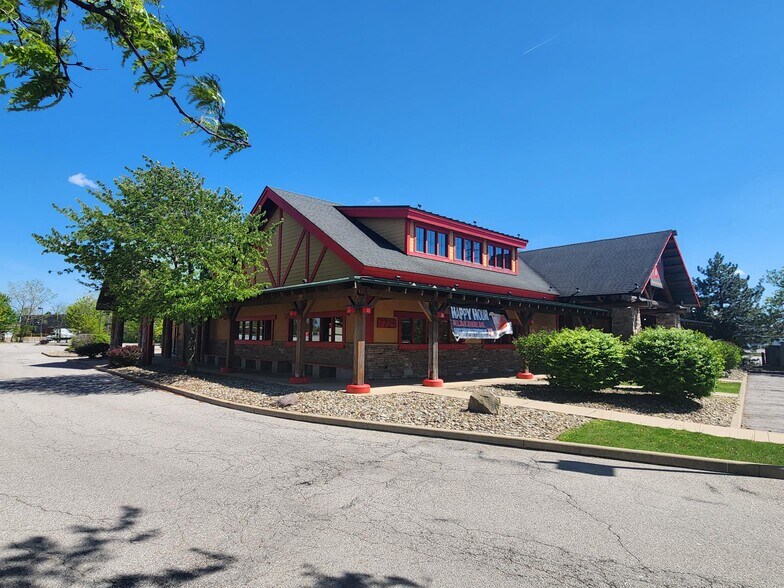More Photos Of 7725 Reynolds Rd, Mentor Restaurant For Lease