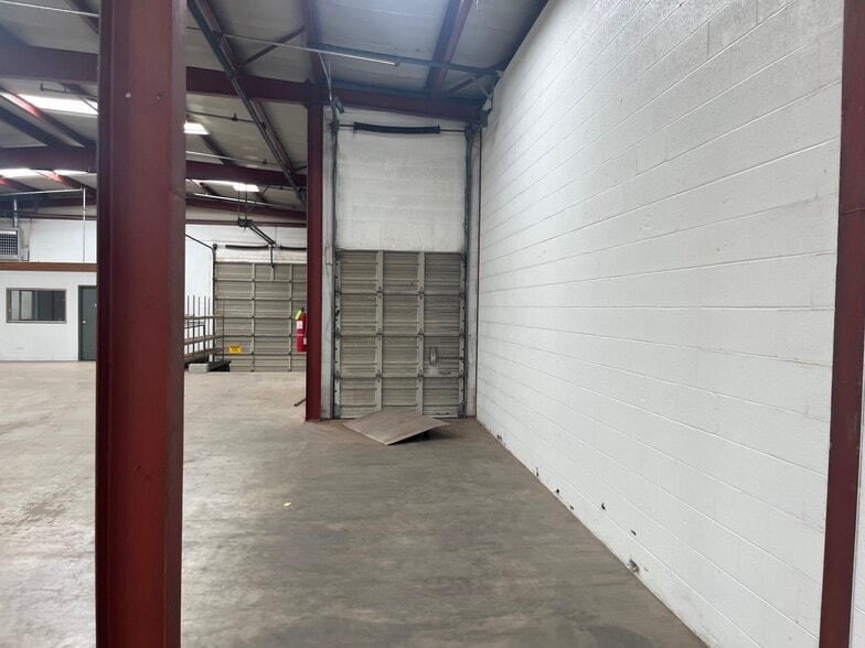More Photos Of 3021 S High Ave, Oklahoma City Warehouse For Sale