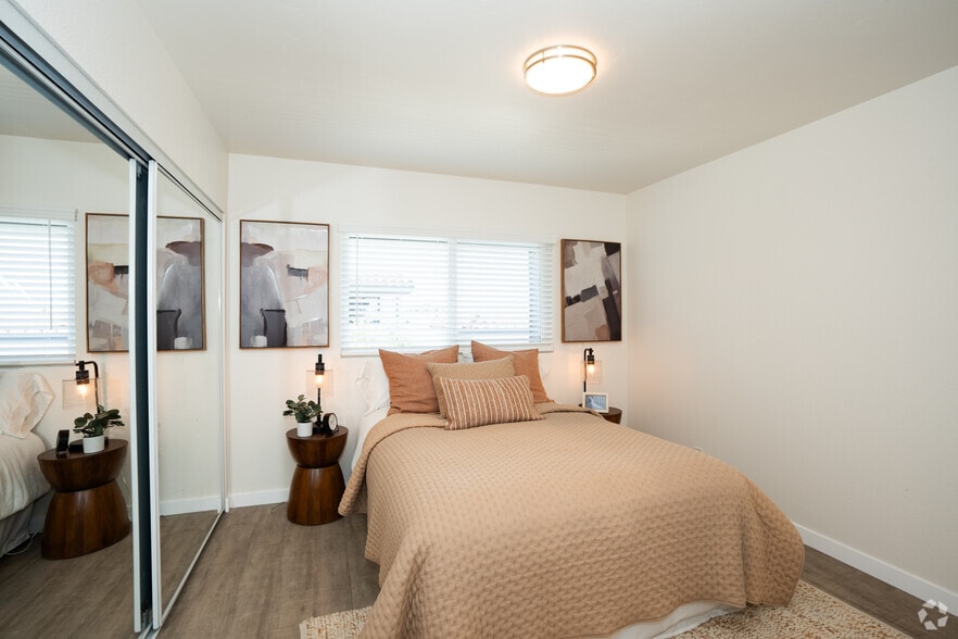 More Photos Of 628 W California Ave, Vista Apartments For Sale