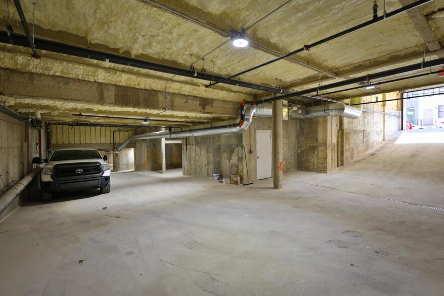 More Photos Of 836 N Broad St, Philadelphia Apartments For Sale