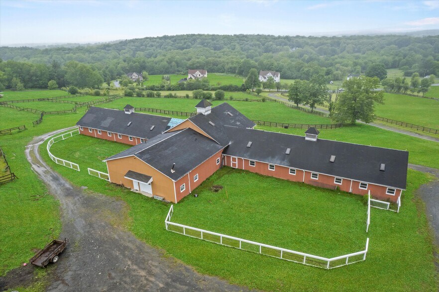 More Photos Of 173 Sarah Wells Trl, Campbell Hall Self Storage For Sale