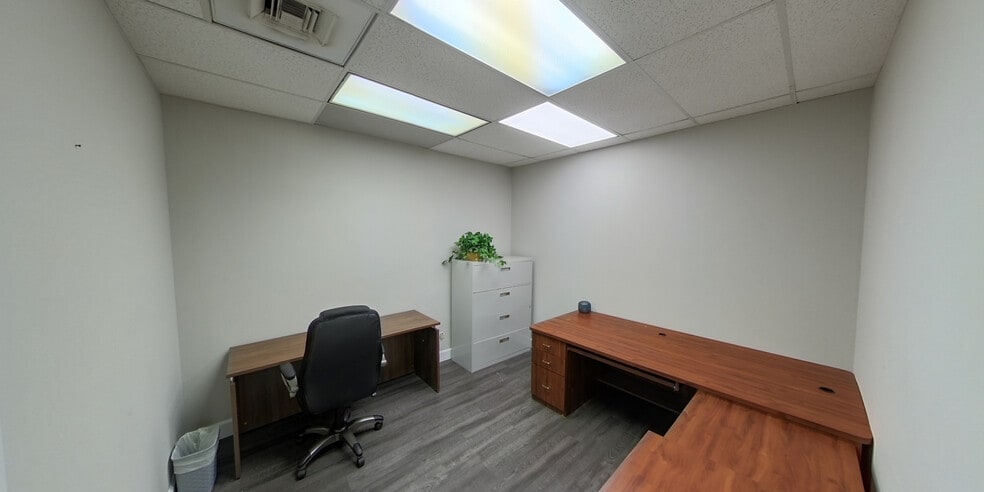 More Photos Of 103 Century 21 Dr, Jacksonville Office For Lease