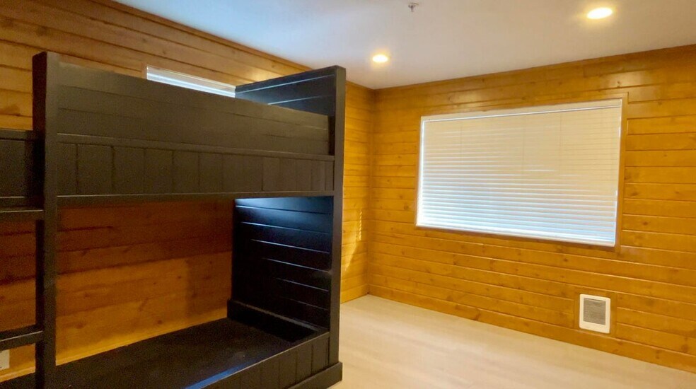 More Photos Of 1989 Dry Lakes Rd, Brian Head Specialty For Sale