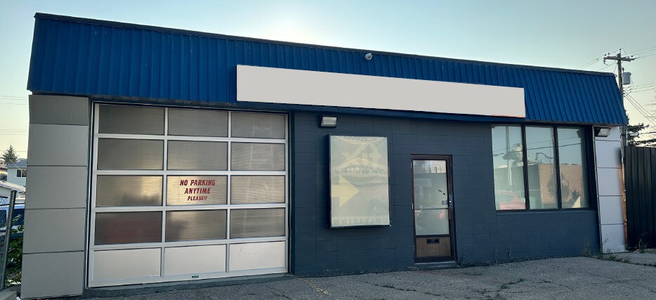 More Photos Of 10117 158th St NW, Edmonton Auto Repair For Sale