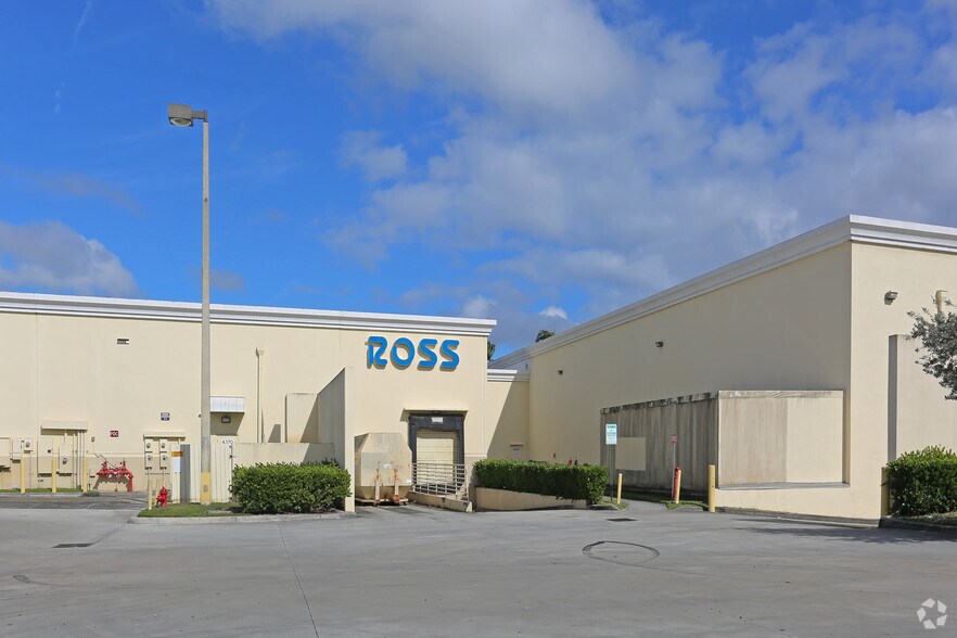 More Photos Of 4346-4370 Okeechobee Blvd, West Palm Beach Storefront For Sale