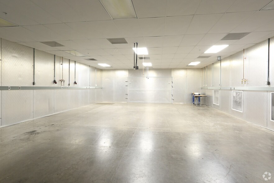 More Photos Of 2600 Manitou Rd, Rochester Research And Development For Sale