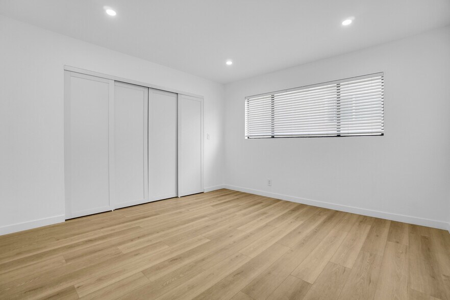 More Photos Of 12527 Cranbrook Ave, Hawthorne Apartments For Sale