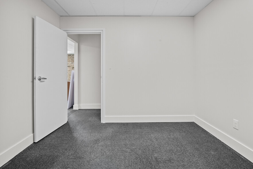 More Photos Of 2300 E 14th St, Tulsa Office For Lease