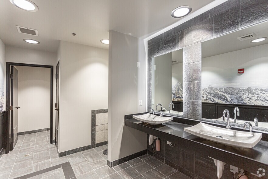 More Photos Of 6440 S Wasatch Blvd, Salt Lake City Office For Lease