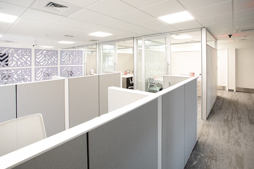 More Photos Of 54 County St, Somerset Bank For Lease