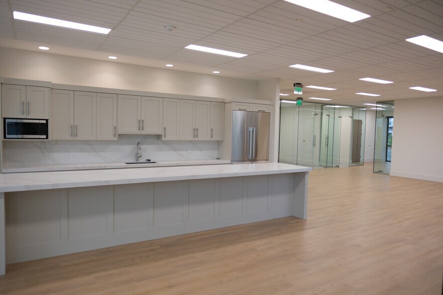 More Photos Of 134 W 13100 S, Draper Office For Lease