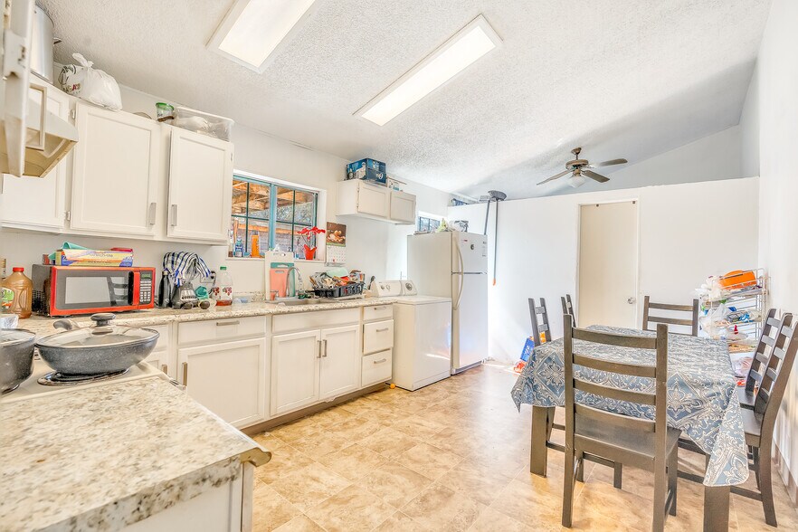 More Photos Of 737 Stockton Ave, San Jose Industrial For Sale