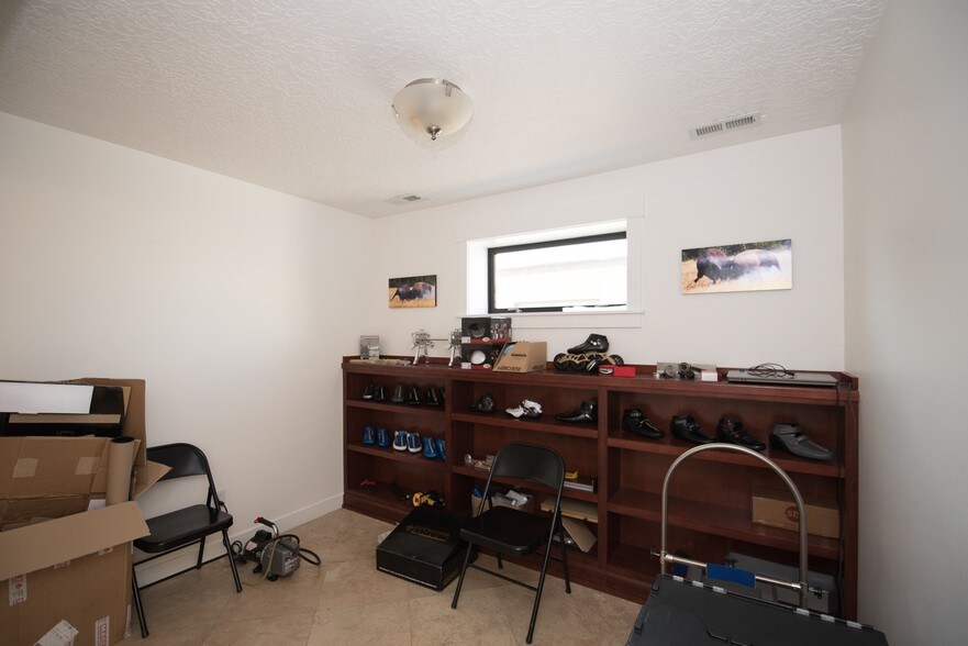 More Photos Of 3840 W 5400 S, Taylorsville Warehouse For Sale