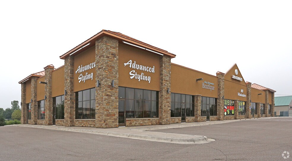 More Photos Of 751 Rose Dr NW, Big Lake Storefront Retail Office For Lease