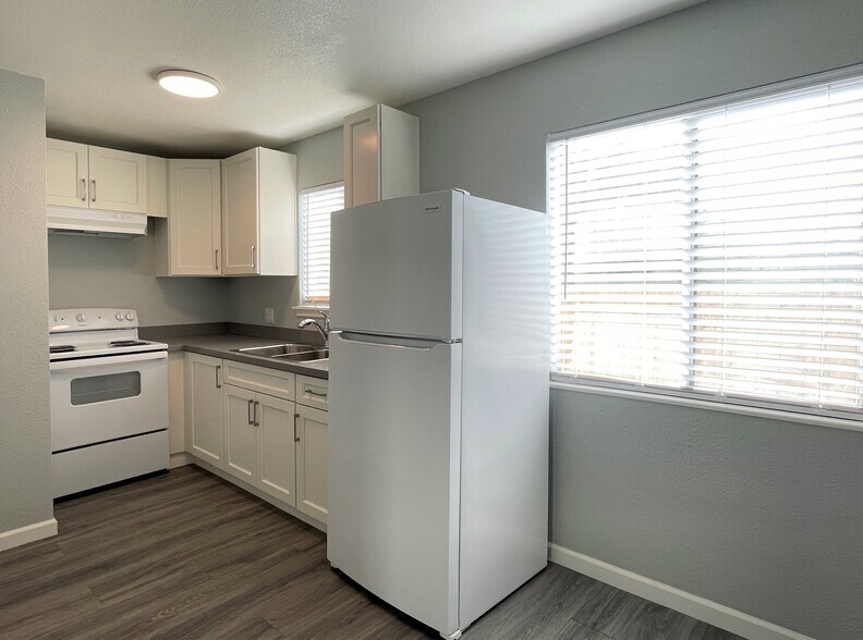 More Photos Of 625 N Commerce St, Stockton Apartments For Sale