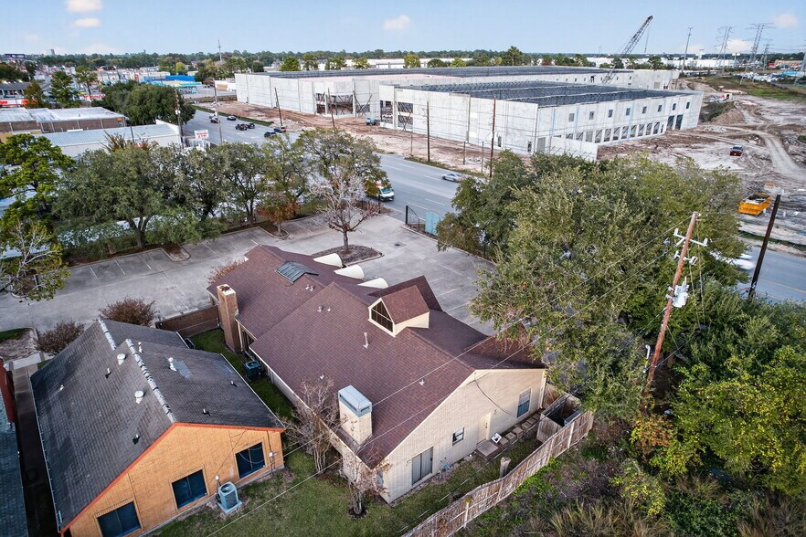 More Photos Of , Houston Office For Sale