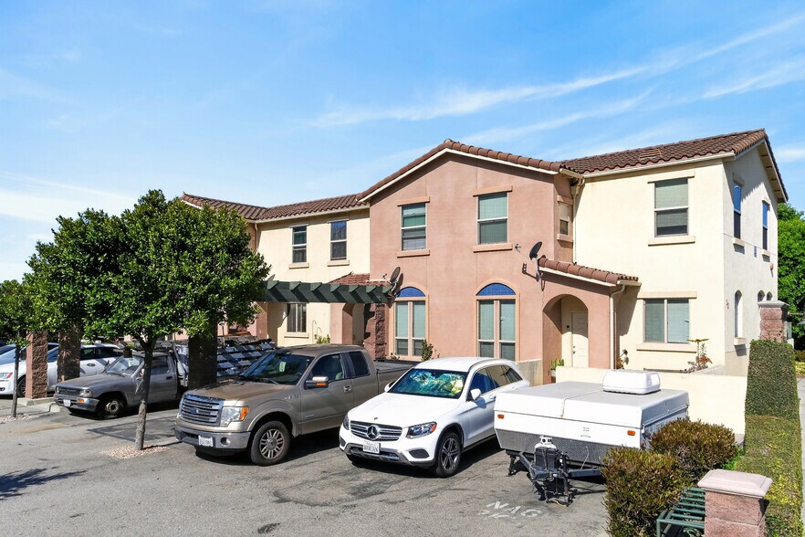 More Photos Of 1073 N Ventura Ave, Ventura Storefront Retail Residential For Sale