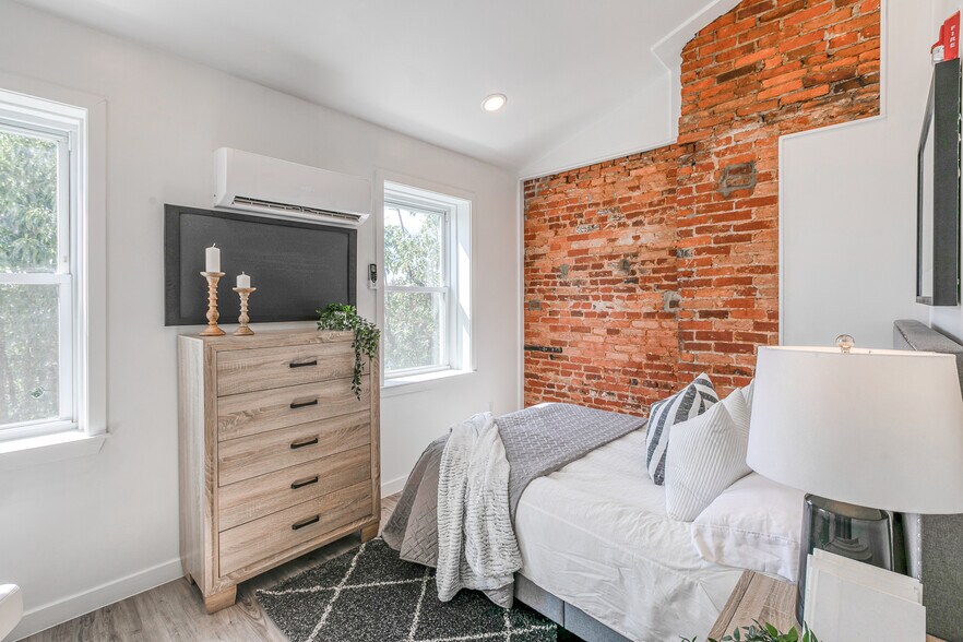 More Photos Of 541 E Girard Ave, Philadelphia Storefront Retail Residential For Sale