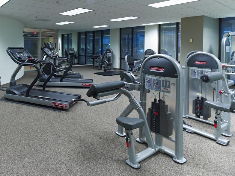 More Photos Of 2350 Lakeside Blvd, Richardson Office For Lease