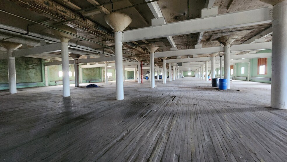 More Photos Of 100 E Diamond Ave, Hazleton Warehouse For Sale