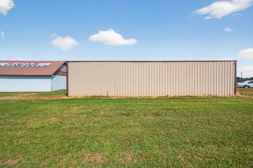 More Photos Of 338 Booneslick Rd, New Florence Industrial For Sale