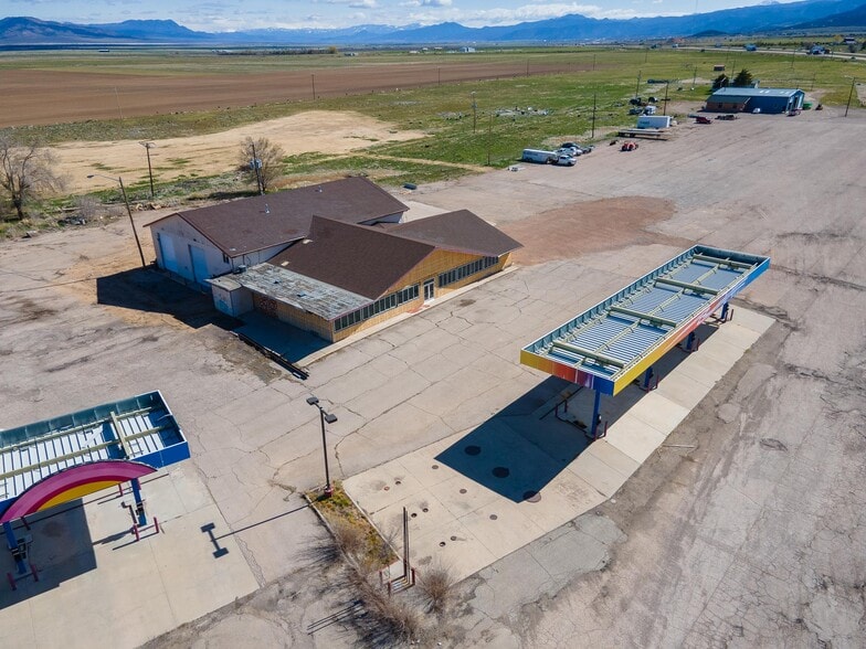 Primary Photo Of 225 N Highway 91, Summit Service For Lease