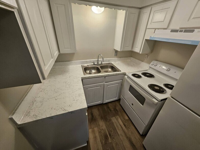 More Photos Of 4509 Live Oak St, Dallas Apartments For Sale