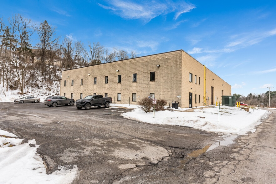 More Photos Of 111 Terence Dr, Pittsburgh Warehouse For Sale